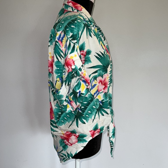 Ms. Paquette Button Up Top - Picture 6 of 8